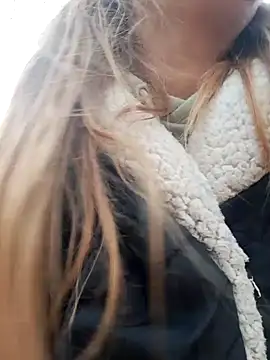 Snapshot of Keli_Jessi chatting on December 14, 2024, 1:27 pm Keli Jessi online show from December 14, 2024, 1:27 pm