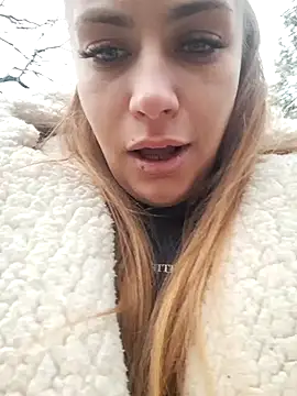 Snapshot of Keli_Jessi chatting on December 27, 2024, 1:18 pm Keli Jessi online show from December 27, 2024, 1:18 pm