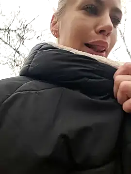 Snapshot of Keli_Jessi chatting on January 3, 2025, 1:14 pm Keli Jessi online show from January 3, 2025, 1:14 pm