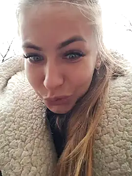 Snapshot of Keli_Jessi chatting on January 13, 2025, 1:17 pm Keli Jessi online show from January 13, 2025, 1:17 pm