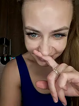 Snapshot of Keli_Jessi chatting on February 24, 2025, 5:42 pm Keli Jessi online show from February 24, 2025, 5:42 pm