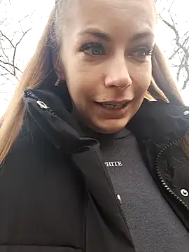 Snapshot of Keli_Jessi chatting on March 6, 2025, 1:35 pm Keli Jessi online show from March 6, 2025, 1:35 pm