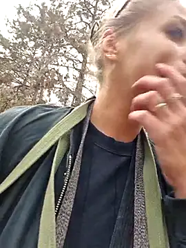 Snapshot of Keli_Jessi chatting on September 10, 2025, 1:44 pm Keli Jessi online show from September 10, 2025, 1:44 pm