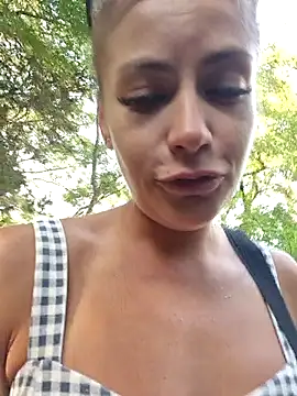 Snapshot of Keli_Jessi chatting on September 11, 2025, 12:05 pm Keli Jessi online show from September 11, 2025, 12:05 pm