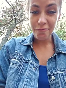 Snapshot of Keli_Jessi chatting on September 21, 2025, 1:13 pm Keli Jessi online show from September 21, 2025, 1:13 pm