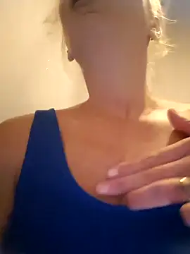 Snapshot of Keli_Jessi chatting on September 22, 2025, 12:51 pm Keli Jessi online show from September 22, 2025, 12:51 pm