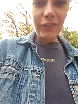 Snapshot of Keli_Jessi chatting on September 29, 2025, 1:05 pm Keli Jessi online show from September 29, 2025, 1:05 pm