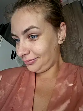 Snapshot of Keli_Jessi chatting on October 11, 2025, 5:22 pm Keli Jessi online show from October 11, 2025, 5:22 pm