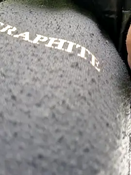 Keli Jessi online show from April 29, 2026, 8:51 am