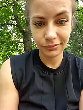 Snapshot of Keli_Jessi chatting on May 22, 2026, 1:06 pm Keli Jessi online show from May 22, 2026, 1:06 pm