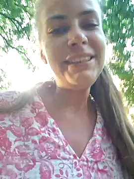 Snapshot of Keli_Jessi chatting on June 27, 2026, 4:23 pm Keli Jessi online show from June 27, 2026, 4:23 pm