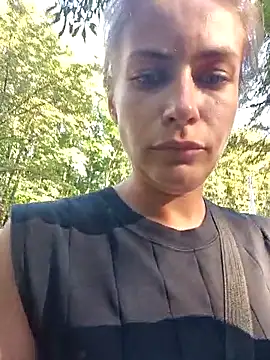 Snapshot of Keli_Jessi chatting on July 1, 2026, 3:01 pm Keli Jessi online show from July 1, 2026, 3:01 pm