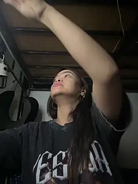 pinay4uwithagoodheart online show from May 19, 2026, 5:52 pm