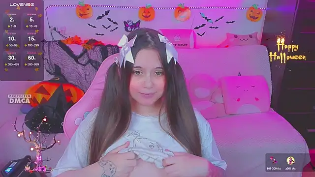 Lolisuccub online show from November 25, 2025, 4:51 pm