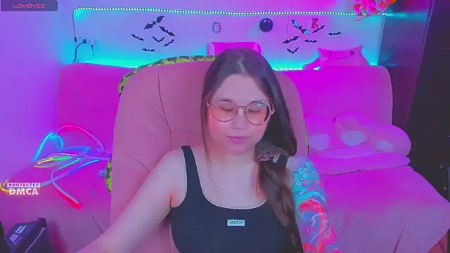 Lolisuccub online show from May 25, 2026, 5:08 pm