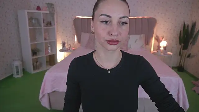 KristiiMax online show from April 20, 2026, 7:11 am