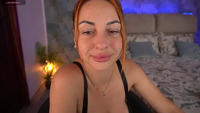 Snapshot of KristiiMax chatting on July 1, 2026, 7:10 am KristiiMax online show from July 1, 2026, 7:10 am