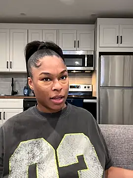 CandyLuxxxx online show from September 13, 2025, 4:23 am