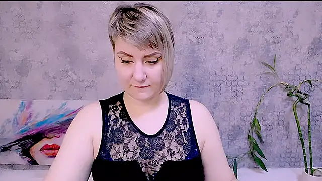 Djullia online show from November 6, 2025, 6:58 am