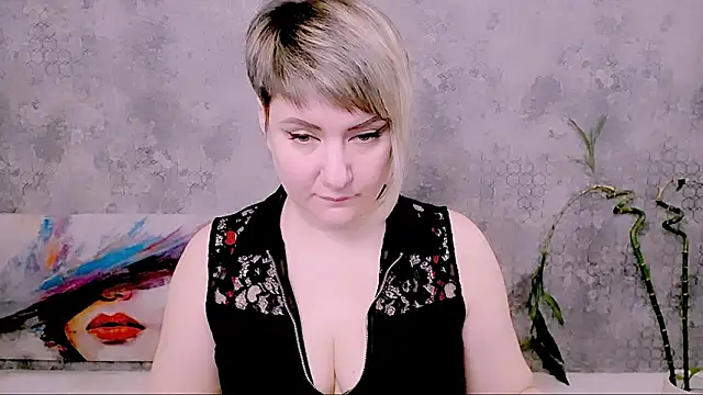 Djullia online show from February 23, 2026, 7:28 am