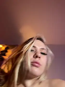 AnjaAmelia online show from December 9, 2024, 6:03 pm