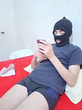 arabqueen online show from November 6, 2025, 9:15 pm