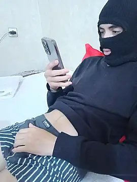 arabqueen online show from November 17, 2025, 7:19 pm