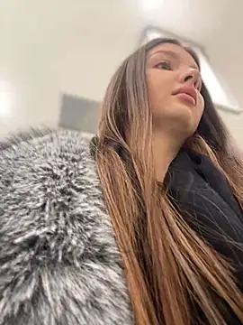 KrisMagnoly online show from February 6, 2026, 5:27 pm