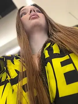 KrisMagnoly online show from March 3, 2026, 5:52 pm