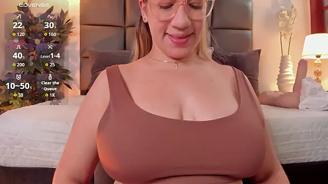 Snapshot of Antonellachic73 chatting on April 23, 2026, 7:05 pm Antonellachic73 online show from April 23, 2026, 7:05 pm