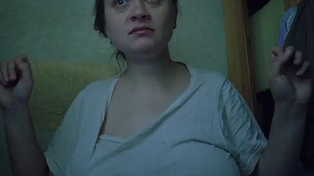 Snapshot of FrumCake chatting on June 29, 2026, 1:00 pm FrumCake online show from June 29, 2026, 1:00 pm