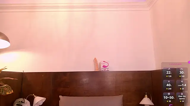 dojacandice online show from April 11, 2026, 7:40 pm