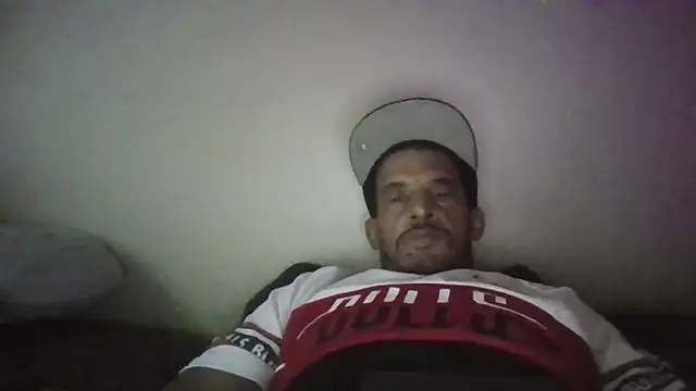 Snapshot of Fonzarelli chatting on September 26, 2025, 11:53 pm Fonzarelli online show from September 26, 2025, 11:53 pm