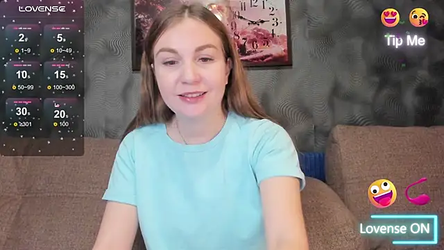 CassieMils online show from November 29, 2025, 4:21 pm