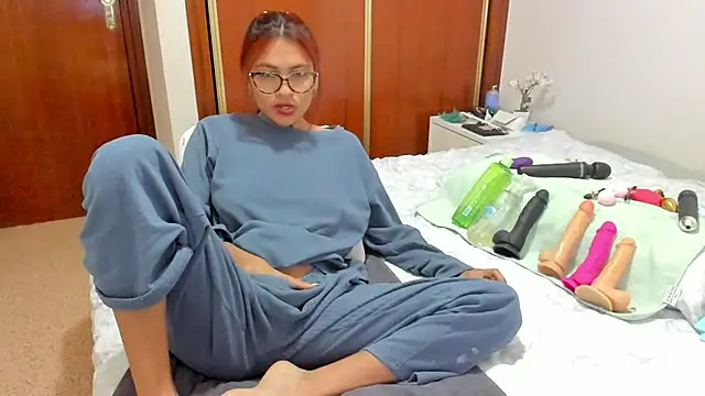 Honney sugar19 online show from April 11, 2026, 10:52 am