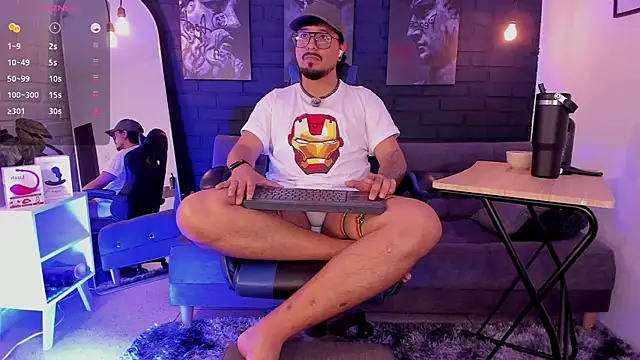 DaviidEvans  online show from February 15, 2026, 9:55 pm