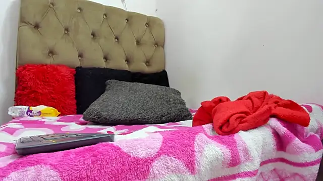 Snapshot of Aries_Mature chatting on March 9, 2025, 12:10 am Aries Mature online show from March 9, 2025, 12:10 am