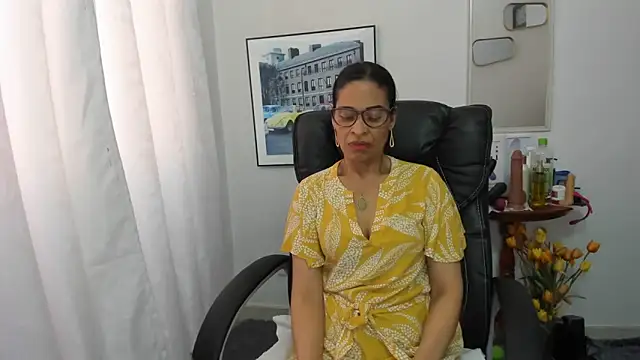 Snapshot of Aries_Mature chatting on March 22, 2025, 8:26 pm Aries Mature online show from March 22, 2025, 8:26 pm