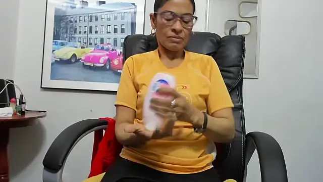 Snapshot of Aries_Mature chatting on September 13, 2025, 4:40 pm Aries Mature online show from September 13, 2025, 4:40 pm