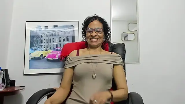 Snapshot of Aries_Mature chatting on September 17, 2025, 4:30 pm Aries Mature online show from September 17, 2025, 4:30 pm