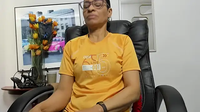 Snapshot of Aries_Mature chatting on October 11, 2025, 2:26 pm Aries Mature online show from October 11, 2025, 2:26 pm