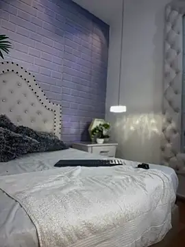 Snapshot of Tayra_Siny chatting on March 15, 2025, 6:32 pm Tayra Siny online show from March 15, 2025, 6:32 pm