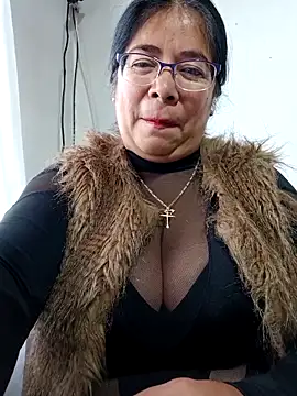   valentina18 online show from March 2, 2025, 1:05 pm