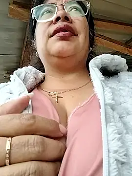   valentina18 online show from March 10, 2026, 12:54 pm