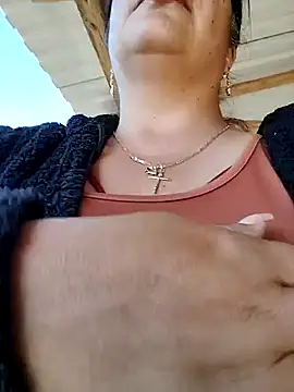   valentina18 online show from March 13, 2026, 1:07 pm