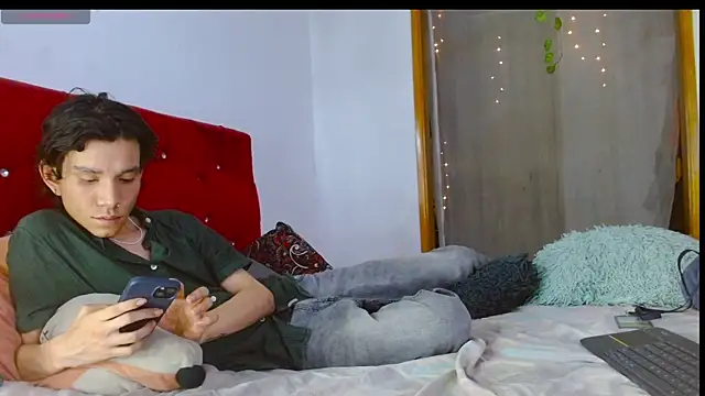Snapshot of LAICK_01 chatting on May 27, 2026, 5:26 am LAICK 01 online show from May 27, 2026, 5:26 am