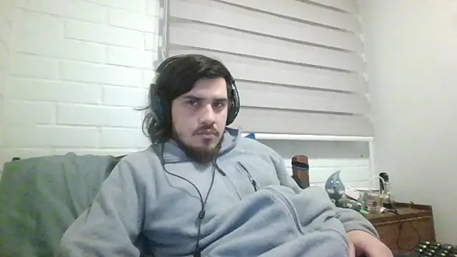 hung weeb online show from August 3, 2026, 2:32 am