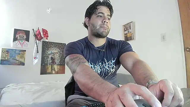 Snapshot of _Coddygold_ chatting on January 1, 2025, 1:27 pm  Coddygold  online show from January 1, 2025, 1:27 pm