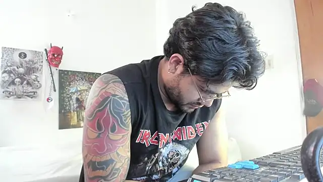 Snapshot of _Coddygold_ chatting on January 6, 2025, 2:47 pm  Coddygold  online show from January 6, 2025, 2:47 pm