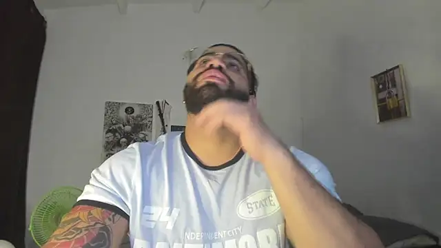 Snapshot of _Coddygold_ chatting on February 6, 2025, 11:26 pm  Coddygold  online show from February 6, 2025, 11:26 pm